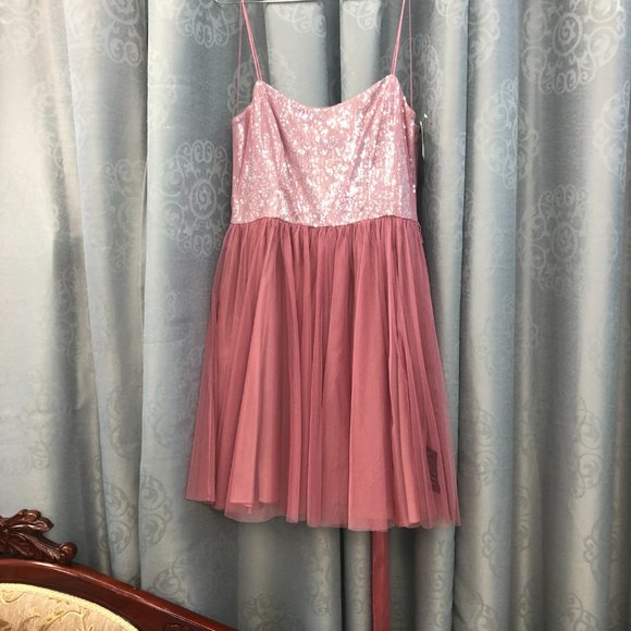 Super Cute Short Junior Prom  Bridesmaid Dress, Size 12 Dusty Rose Pink Rg$499 - Picture 2 of 10